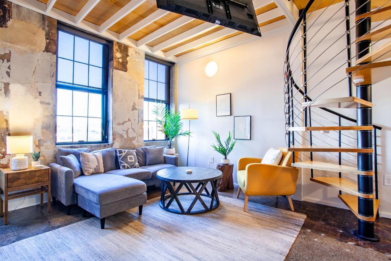 Sterchi Lofts Getaway - Downtown نوكسفيل المظهر الخارجي الصورة