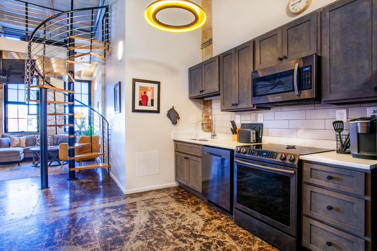 Sterchi Lofts Getaway - Downtown نوكسفيل المظهر الخارجي الصورة