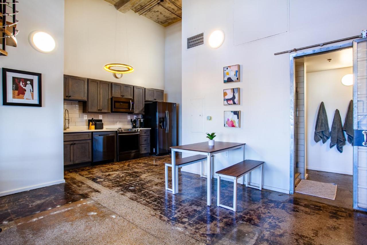 Sterchi Lofts Getaway - Downtown نوكسفيل المظهر الخارجي الصورة