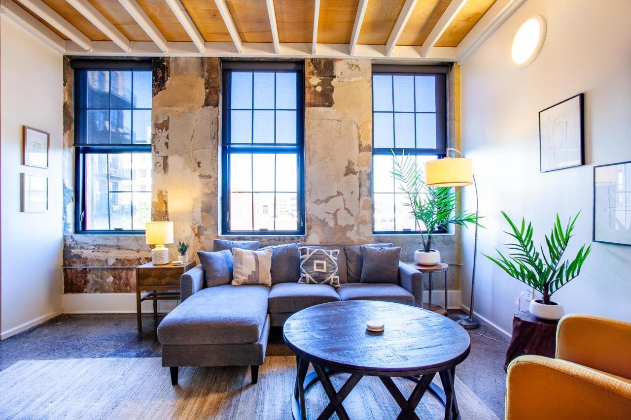 Sterchi Lofts Getaway - Downtown نوكسفيل المظهر الخارجي الصورة
