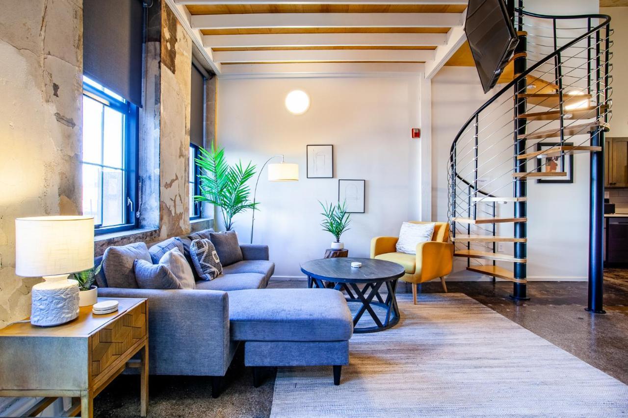 Sterchi Lofts Getaway - Downtown نوكسفيل المظهر الخارجي الصورة