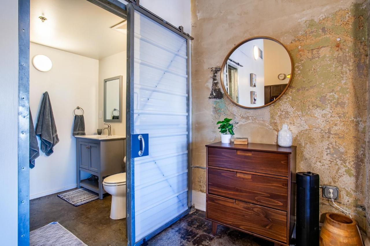 Sterchi Lofts Getaway - Downtown نوكسفيل المظهر الخارجي الصورة