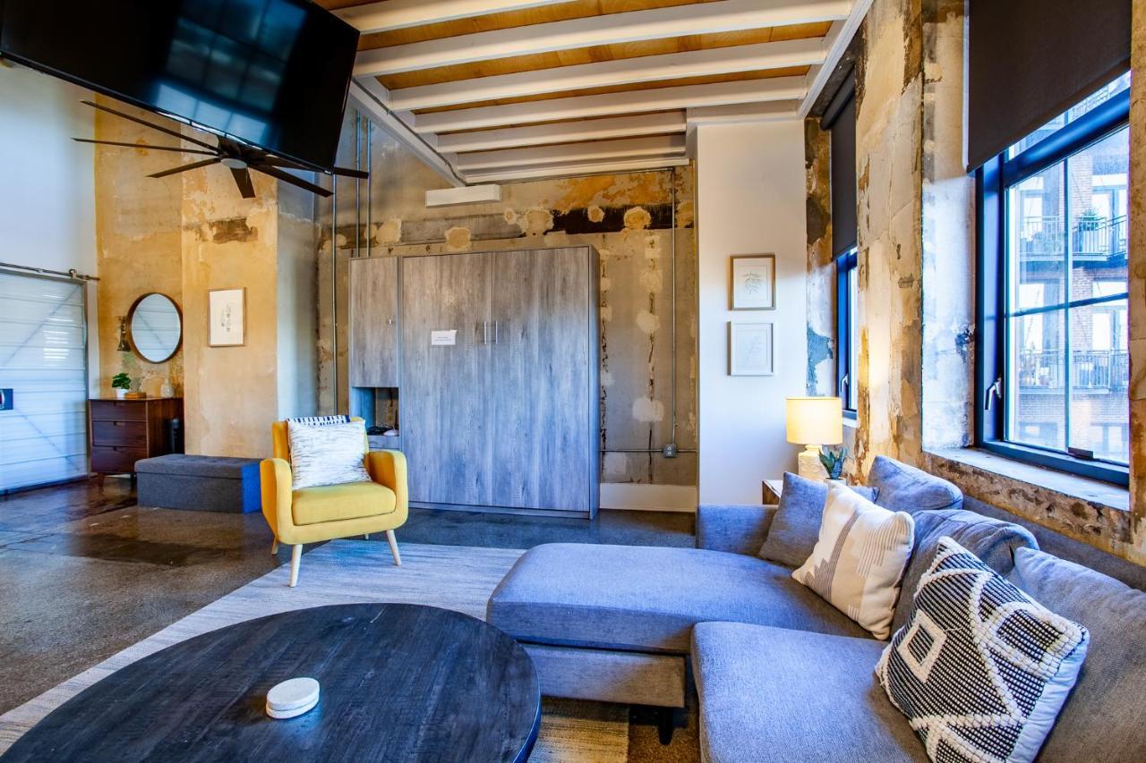 Sterchi Lofts Getaway - Downtown نوكسفيل المظهر الخارجي الصورة