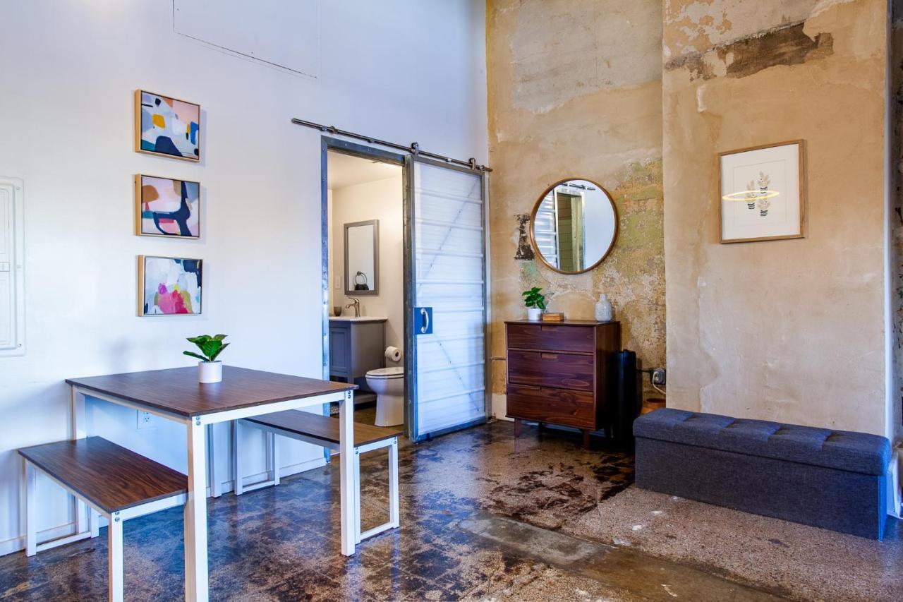 Sterchi Lofts Getaway - Downtown نوكسفيل المظهر الخارجي الصورة
